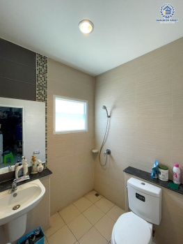 *****บ้านเดี่ยวมือสอง โครงการ แลนซีโอ เพชรเกษม77 หลังมุม เนื้อที่ 53 ตร.ว. ฟังก์ชัน 3 ห้องนอน 2 ห้องน้ำ 1 ที่จอดรถ บ้านพร้อมอยู่ ภายในสวย โครงการบนทำเลเดินทางสะดวก เชื่อมต่อถนนเพชรเกษม ถนนพุทธมณฑลสาย4 ถนนเอกชัย ใกล้รถไฟฟ้าสายสีน้ำเงิน "สถานีสถานีบางแค" และจุดขึ้นทางด่วน "ศรีรัช"