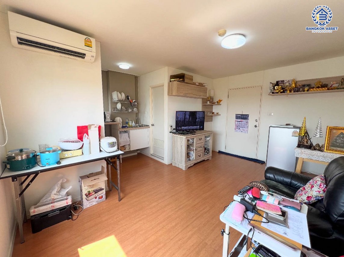 *****คอนโดมิเนียมมือสองกรุงเทพมหานคร โครงการ ลุมพินี คอนโดทาวน์ ร่มเกล้า-สุวรรณภูมิ ห้องมุม เนื้อที่กว้างมากถึง 42 ตร.ม. ฟังก์ชัน 2 ห้องนอน 2 ห้องน้ำ คอนโด 2 ห้องทะลุติดกัน มีความเป็นส่วนตัวสุดๆ บนทำเลใกล้สนามบินสุวรรณภูมิ เชื่อมต่อ ถนนร่มเกล้า, ถนนศรีนครรินทร์-ร่มเกล้า