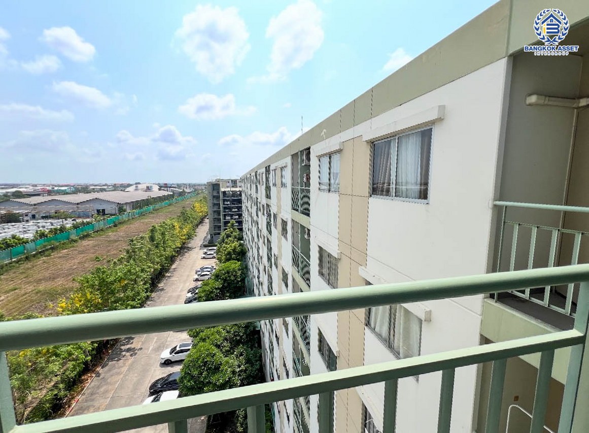 *****คอนโดมิเนียมมือสองกรุงเทพมหานคร โครงการ ลุมพินี คอนโดทาวน์ ร่มเกล้า-สุวรรณภูมิ ห้องมุม เนื้อที่กว้างมากถึง 42 ตร.ม. ฟังก์ชัน 2 ห้องนอน 2 ห้องน้ำ คอนโด 2 ห้องทะลุติดกัน มีความเป็นส่วนตัวสุดๆ บนทำเลใกล้สนามบินสุวรรณภูมิ เชื่อมต่อ ถนนร่มเกล้า, ถนนศรีนครรินทร์-ร่มเกล้า