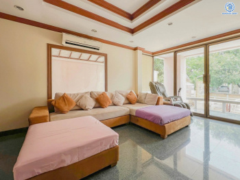 *****บ้านเดี่ยวมือสอง โครงการ กฤษดานคร31 ปิ่นเกล้า หลังมุม เนื้อที่ 73.8 ตร.ว. ฟังก์ชัน 3 ห้องนอน 3 ห้องน้ำ 3 ที่จอดรถ บรรยากาศดีวิวริมน้ำ พร้อมเข้าอยู่ บนทำเลเดินทางสะดวก เชื่อมต่อถนนพุทธมณฑลสาย2 ถนนเพชรเกษม ใกล้รถไฟสายสีแดง "สถานีตลิ่งชัน" และทางคู่ขนานลอยฟ้าบรมราชชนนี