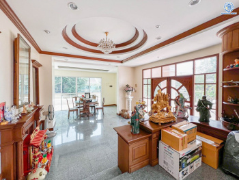 *****บ้านเดี่ยวมือสอง โครงการ กฤษดานคร31 ปิ่นเกล้า หลังมุม เนื้อที่ 73.8 ตร.ว. ฟังก์ชัน 3 ห้องนอน 3 ห้องน้ำ 3 ที่จอดรถ บรรยากาศดีวิวริมน้ำ พร้อมเข้าอยู่ บนทำเลเดินทางสะดวก เชื่อมต่อถนนพุทธมณฑลสาย2 ถนนเพชรเกษม ใกล้รถไฟสายสีแดง "สถานีตลิ่งชัน" และทางคู่ขนานลอยฟ้าบรมราชชนนี