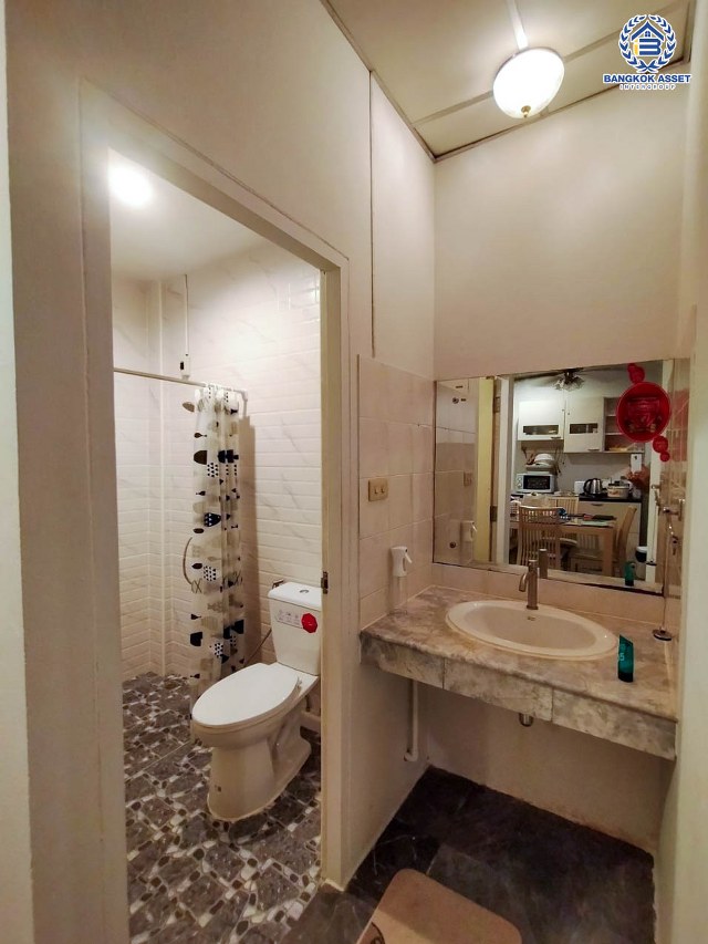 *****ทาวน์เฮ้าส์มือสองนนทบุรี หมู่บ้าน ร่มโพธิ์ บางกรวย-ไทรน้อย เนื้อที่กว้าง 20 ตร.ว. ฟังก์ชัน 3 ห้องนอน 2 ห้องน้ำ บ้านสวย ต่อเติมครบ พร้อมเข้าอยู่ บนทำเลเชื่อมต่อถนนบางกรวย-ไทรน้อย, ถนนรัตนาธิเบศร์ ใกล้รถไฟฟ้าสายสีม่วง "สถานีบางพลู" และจุดขึ้นทางด่วน "งามวงศ์วาน"