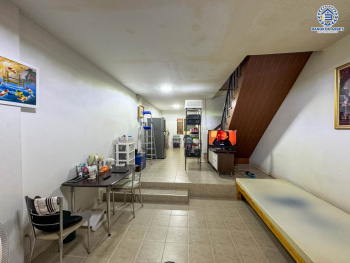 *****ทาวน์เฮ้าส์มือสอง โครงการ เฟิสท์โฮม วัชรพล เนื้อที่ 18 ตร.ว. ฟังก์ชัน 2 ห้องนอน 2 ห้องน้ำ 1 ที่จอดรถ ภายในบ้านสภาพสวยพร้อมอยู่ ขายในราคาสุดคุ้มค่า บนทำเลเดินทางสะดวก เชื่อมต่อถนนวัชรพล ถนนสุขภิบาล5 ถนนเพิ่มสิน ใกล้จุดขึ้นทางด่วน "รามอินทรา"