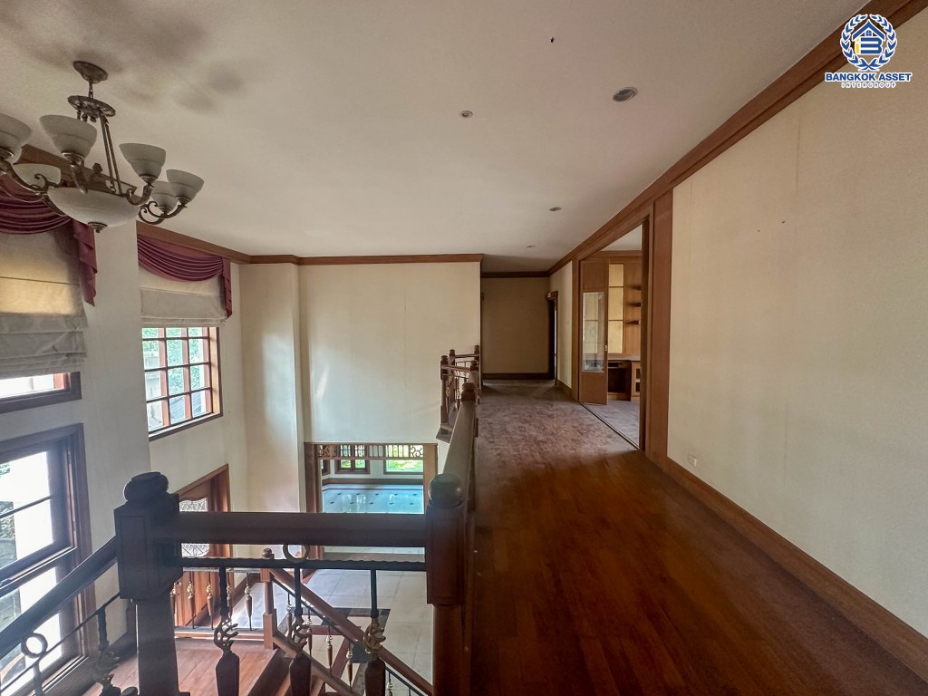 *****บ้านเดี่ยวมือสองนนทบุรี โครงการ พฤกษ์ภิรมย์ รีเจนท์ ปิ่นเกล้า หลังมุม เนื้อที่กว้างขวางถึง 406.8 ตร.ว. ฟังก์ชัน 5 ห้องนอน 6 ห้องน้ำ 10 ที่จอดรถ บ้านหลังใหญ่ บนทำเลเดินทางสะดวก เชื่อมต่อ ถนนกาญจนาภิเษก ใกล้รถไฟฟ้าสายสีม่วง "สถานีตลาดบางใหญ่" และทางด่วน "ศรีรัช" ขายราคาถูกสุดในโครงการ!