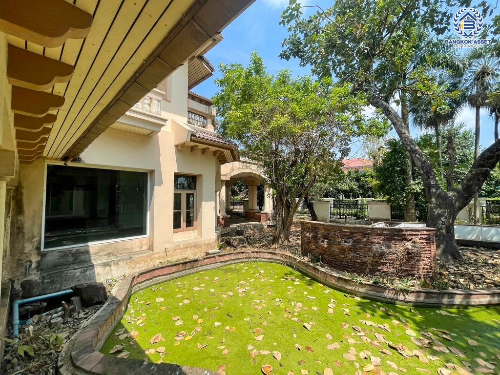 *****บ้านเดี่ยวมือสองนนทบุรี โครงการ พฤกษ์ภิรมย์ รีเจนท์ ปิ่นเกล้า หลังมุม เนื้อที่กว้างขวางถึง 406.8 ตร.ว. ฟังก์ชัน 5 ห้องนอน 6 ห้องน้ำ 10 ที่จอดรถ บ้านหลังใหญ่ บนทำเลเดินทางสะดวก เชื่อมต่อ ถนนกาญจนาภิเษก ใกล้รถไฟฟ้าสายสีม่วง "สถานีตลาดบางใหญ่" และทางด่วน "ศรีรัช" ขายราคาถูกสุดในโครงการ!