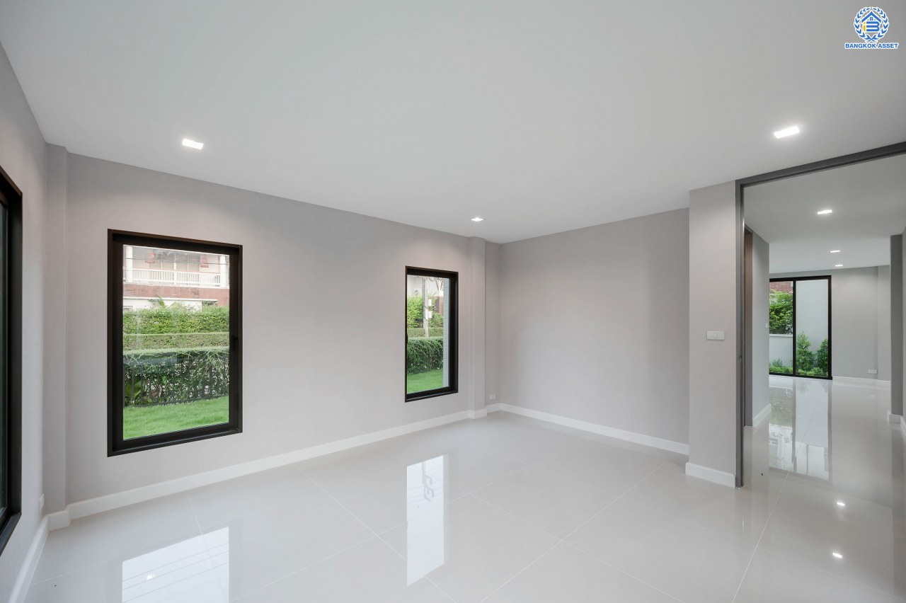 บ้านมือสองตกแต่งใหม่ โครงการ โนเบิลอนาวานา บรมราชชนนี หลังมุม เนื้อที่ 140.4 ตร.ว. พื้นที่ใช้สอย 335.3 ตร.ม. พร้อมฟังก์ชันจัดเต็ม 3 ห้องนอน 4 ห้องน้ำ 1 ห้องแม่บ้าน จอดรถได้ 4 คัน บนทำเลติดถนนบรมราชชนนี เชื่อมต่อทุกการเดินทาง ใกล้ ม.มหิดล และทางคู่ขนานลอยฟ้าบรมราชชนนี