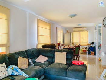 *****บ้านแฝดมือสอง โครงการ ชวนชื่น เพชรเกษม81 หลังมุม เนื้อที่ 48.40 ตร.ว. ฟังก์ชัน 3 ห้องนอน 2 ห้องน้ำ 1 ที่จอดรถ บ้านสวย หลังมุมเป็นส่วนตัว พร้อมเข้าอยู่ บนทำเลเดินทางสะดวก เชื่อมต่อถนนเพชรเกษม ถนนพุทธมลฑลสาย4 ถนนบางบอน ใกล้จุดขึ้นทางด่วน "เพชรเกษม"