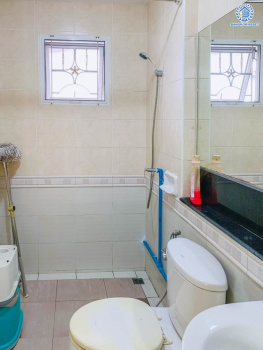 *****บ้านแฝดมือสอง โครงการ ชวนชื่น เพชรเกษม81 หลังมุม เนื้อที่ 48.40 ตร.ว. ฟังก์ชัน 3 ห้องนอน 2 ห้องน้ำ 1 ที่จอดรถ บ้านสวย หลังมุมเป็นส่วนตัว พร้อมเข้าอยู่ บนทำเลเดินทางสะดวก เชื่อมต่อถนนเพชรเกษม ถนนพุทธมลฑลสาย4 ถนนบางบอน ใกล้จุดขึ้นทางด่วน "เพชรเกษม"