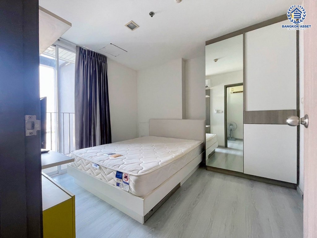 *****คอนโดมิเนียมมือสอง โครงการ กรีเน่ แจ้งวัฒนะ พื้นที่ใช้สอย 32.07 ตร.ม. ฟังก์ชัน 1 ห้องนอน 1 ห้องน้ำ สไตล์ชีวิตที่ลงตัวกับความสะดวกสบายสุดครบครัน บนทำเลเดินทางสะดวก เชื่อมต่อถนนแจ้งวัฒนะ ถนนประชาชื่น ถนนวิภาวดี ใกล้รถไฟฟ้าสายสีชมพู "สถานีแคราย-สุวินทวงศ์" และจุดขึ้นทางด่วน "ศรีรัช"