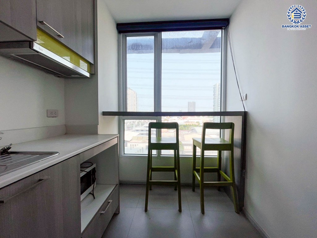 *****คอนโดมิเนียมมือสอง โครงการ กรีเน่ แจ้งวัฒนะ พื้นที่ใช้สอย 32.07 ตร.ม. ฟังก์ชัน 1 ห้องนอน 1 ห้องน้ำ สไตล์ชีวิตที่ลงตัวกับความสะดวกสบายสุดครบครัน บนทำเลเดินทางสะดวก เชื่อมต่อถนนแจ้งวัฒนะ ถนนประชาชื่น ถนนวิภาวดี ใกล้รถไฟฟ้าสายสีชมพู "สถานีแคราย-สุวินทวงศ์" และจุดขึ้นทางด่วน "ศรีรัช"