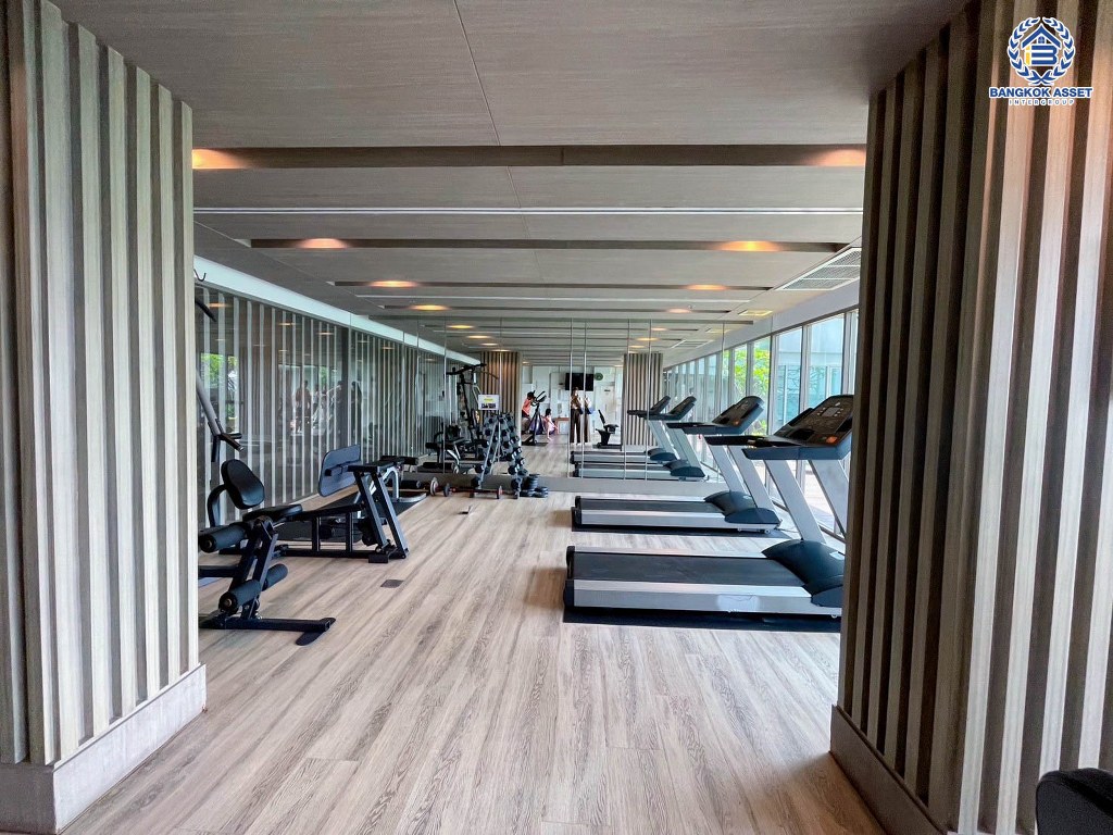 *****คอนโดมิเนียมมือสอง โครงการ กรีเน่ แจ้งวัฒนะ พื้นที่ใช้สอย 32.07 ตร.ม. ฟังก์ชัน 1 ห้องนอน 1 ห้องน้ำ สไตล์ชีวิตที่ลงตัวกับความสะดวกสบายสุดครบครัน บนทำเลเดินทางสะดวก เชื่อมต่อถนนแจ้งวัฒนะ ถนนประชาชื่น ถนนวิภาวดี ใกล้รถไฟฟ้าสายสีชมพู "สถานีแคราย-สุวินทวงศ์" และจุดขึ้นทางด่วน "ศรีรัช"