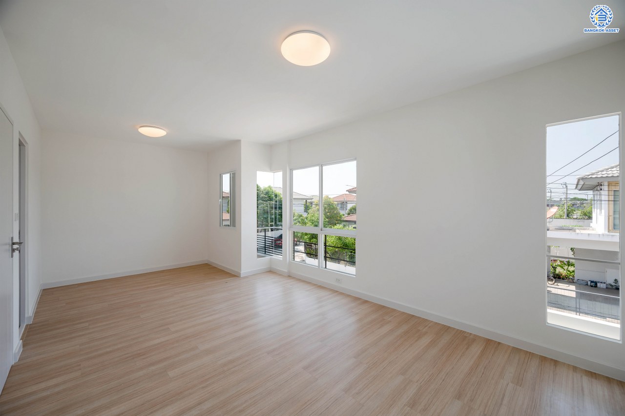 บ้านมือสองตกแต่งใหม่ โครงการ พฤกษ์ลดา บางใหญ่2 หลังมุม เนื้อที่ 71.3 ตร.ว. ฟังก์ชัน 3 ห้องนอน 2 ห้องน้ำ 2 ที่จอดรถ ทำเลเดินทางสะดวก เชื่อมต่อถนนกาญจนาภิเษก ใกล้รถไฟฟ้าสายสีม่วง "สถานีคลองบางไผ่" ทางด่วน "กาญจนาภิเษก" และห้างสรรพสินค้าเซ็นทรัล เวสต์เกต...