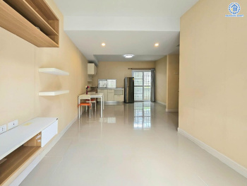 *****ขายถูกสุดในโครงการ! ทาวน์เฮ้าส์มือสอง โครงการ อารียา เดอะคัลเลอร์เลชเชอร์ บางนา เนื้อที่ 17.5 ตร.ว. ฟังก์ชัน 3 ห้องนอน 2 ห้องน้ำ ห้องชั้นล่าง 1 ห้องบ้านสภาพดี ต่อเติมเต็ม พร้อมเข้าอยู่ บนทำเลใกล้สนามบินสุวรรณภูมิ และจุดขึ้นทางด่วน "บูรพาวิถี" เชื่อมต่อถนนบางนา-ตราด, ถนนเทพารักษ์