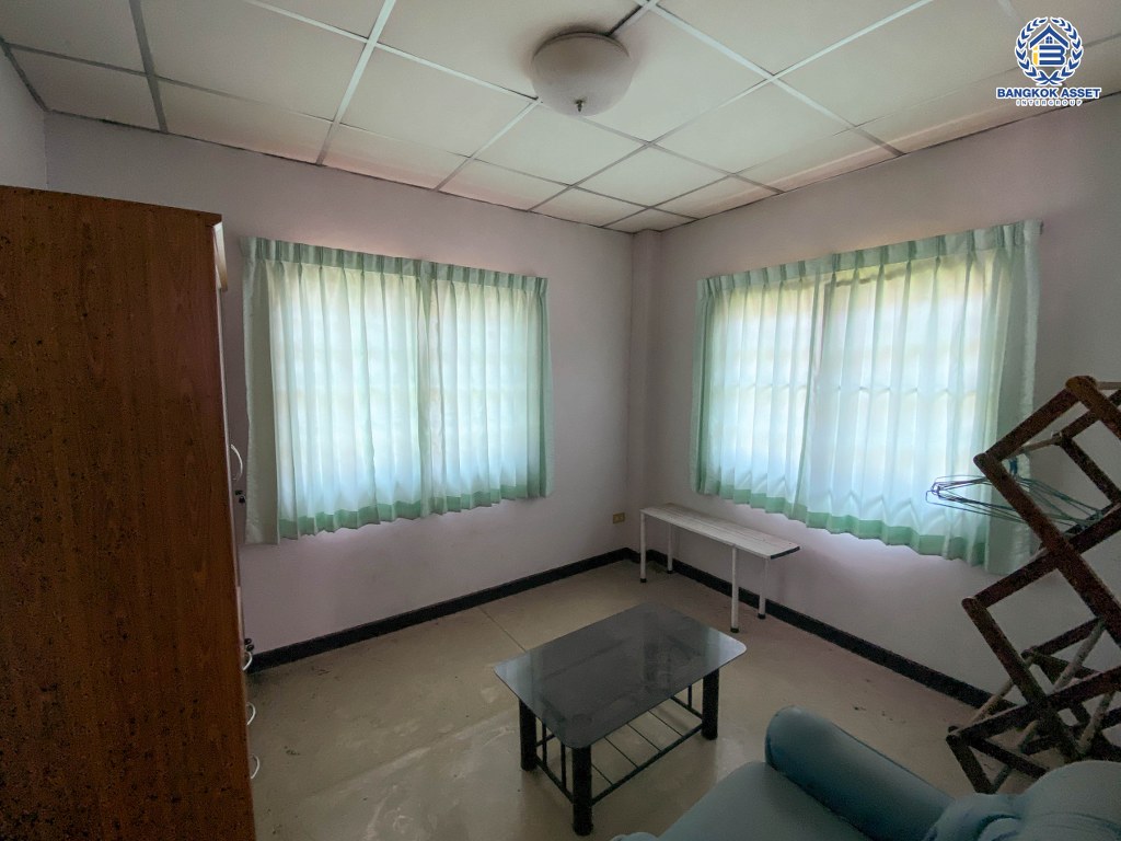 *****บ้านเดี่ยวมือสอง โครงการ มณียา รัตนาธิเบศร์ เนื้อที่ 54 ตร.ว. ฟังก์ชัน 3 ห้องนอน 2 ห้องน้ำ 1 ที่จอดรถ มีพื้นที่หน้าบ้าน ทำเลใกล้เมือง การเดินทางสะดวก เชื่อมต่อถนนรัตนาธิเบศร์ ถนนราชพฤกษ์ ใกล้เซ็นทรัลเวสต์เกต รถไฟฟ้าสายสีม่วง "สถานีบางรักน้อยท่าอิฐ" และจุดขึ้นทางด่วน "งามวงศ์วาน"