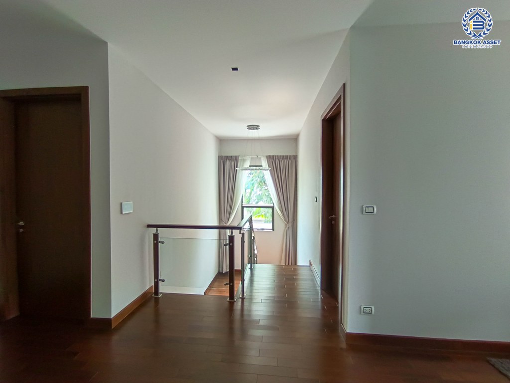 *****บ้านเดี่ยวมือสอง โครงการ เพอร์เฟค มาสเตอร์พีช รัตนาธิเบศร์ เฟส8 หลังมุม เนื้อที่ 109.50 ตร.ว. ฟังก์ชัน 4 ห้องนอน 4 ห้องน้ำ 2 ที่จอดรถ แถมฟรี! เครื่องปรับอากาศ โครงการบนทำเลเดินทางสะดวก เชื่อมต่อถนนชัยพฤกษ์ ถนนราชพฤกษ์ ใกล้รถไฟฟ้าสายสีม่วง "สถานีไทรม้า" และจุดขึ้นทางด่วน "ศรีรัช"