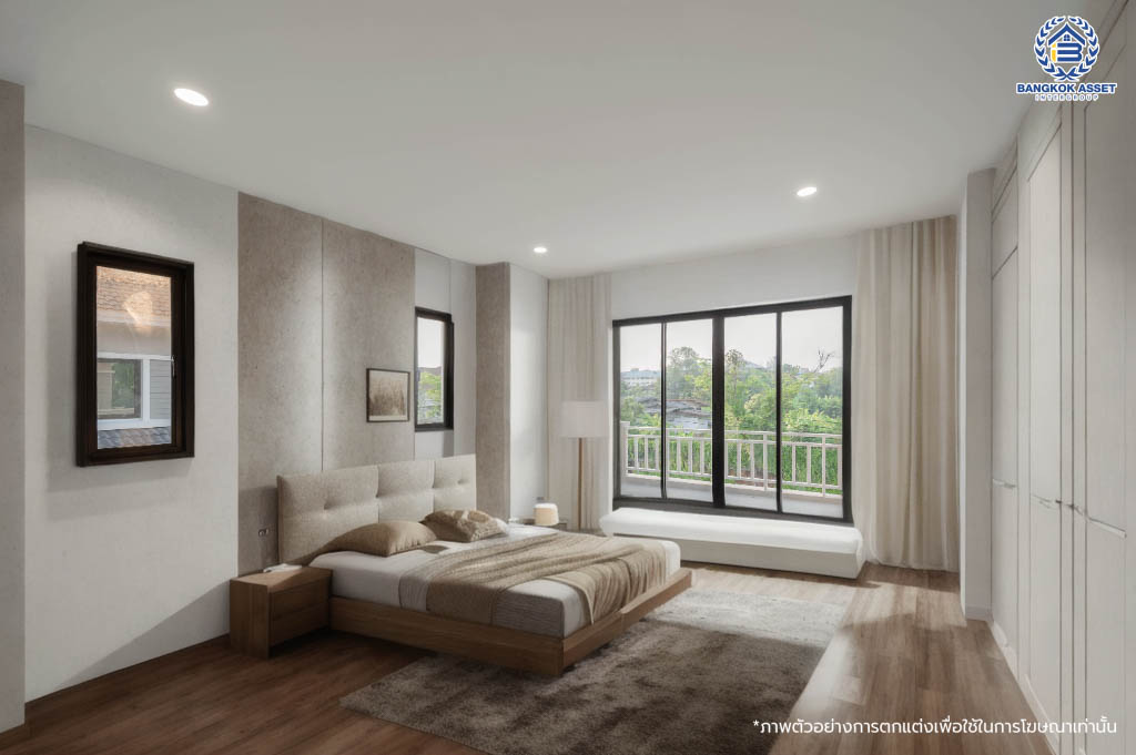 บ้านมือสองตกแต่งใหม่ โครงการ มัณฑนา วัดพระเงิน เนื้อที่กว้างถึง 96.6 ตร.ว. พื้นที่ใช้สอย 228.03 ตร.ม. ฟังก์ชัน 3 ห้องนอน 3 ห้องน้ำ จอดรถได้ 4 คัน พร้อม Living กว้างขวาง บนทำเลเดินทางสะดวก ใกล้เซ็นทรัลเวสต์เกต, รถไฟฟ้าสายสีม่วง "สถานีตลาดบางใหญ่" และทางด่วน "ศรีรัช"