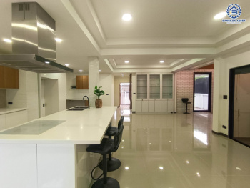 *****บ้านเดี่ยวมือสองกรุงเทพมหานคร โครงการ โนเบิลจีโอ วัชรพล เนื้อที่กว้าง 52.5 ตร.ว. ฟังก์ชัน 4 ห้องนอน 3 ห้องน้ำ 2 ที่จอดรถ แถมฟรี! 6 เครื่องปรับอากาศ บนทำเลเดินทางสะดวก เชื่อมต่อ ถนนวัชรพล, ถนนสุขาภิบาล5 ใกล้รถไฟฟ้าสายสีชมพู "สถานีวัชรพล" และทางด่วน "สุขาภิบาล5"