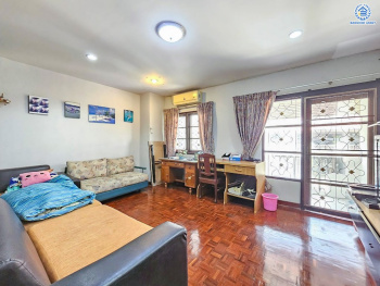 *****ทาวน์เฮ้าส์มือสอง โครงการ เน็พปาร์ค วิลล่า ประเสริฐมนูกิจ เนื้อที่ 29.4 ตร.ว. ฟังก์ชัน 3 ห้องนอน 4 ห้องน้ำ 1 ที่จอดรถ โครงการบนทำเลเดินทางสะดวก เชื่อมต่อประเสริฐมนูกิจ ถนนรามอินทรา ถนนพหลโยธิน ใกล้รถไฟฟ้าสายสีน้ำตาล "สถานีโรงเรียนสตรีวิทยา"(อนาคต)