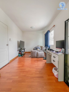 *****ทาวน์เฮ้าส์มือสอง โครงการ ไลโอ บลิสซ์ ประชาอุทิศ-สุขสวัสดิ์ หลังมุม เนื้อที่ 25.30 ตร.ว. ฟังก์ชัน 3 ห้องนอน 2 ห้องน้ำ 1 ที่จอดรถ บ้านสวย พร้อมอยู่ โครงการบนทำเลเมือง เดินทางง่าย เชื่อมต่อถนนประชาอุทิศ ถนนพระราม2 ใกล้ห้างสรรพสินค้าเซ็นทรัลพระราม2 และจุดขึ้นทางพิเศษเฉลิมมหานคร