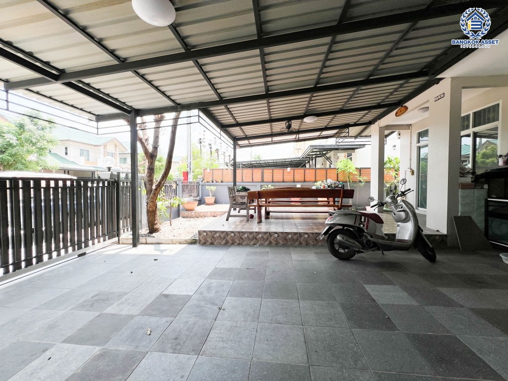 *****บ้านแฝดมือสอง โครงการ หงส์ประยูร3 บางกรวย-ไทรน้อย เนื้อที่  57.60 ตร.ว. ฟังก์ชัน 3 ห้องนอน 3 ห้องน้ำ 2 ที่จอดรถ โครงการบนทำเลเดินทางสะดวก เชื่อมต่อถนนรัตนาธิเบศร์ ถนนราชพฤกษ์ ถนนกาญจนาภิเษก ใกล้รถไฟฟ้าสายสีม่วง "สถานีบางพลู" และจุดขึ้นทางด่วน "ศรีรัช"