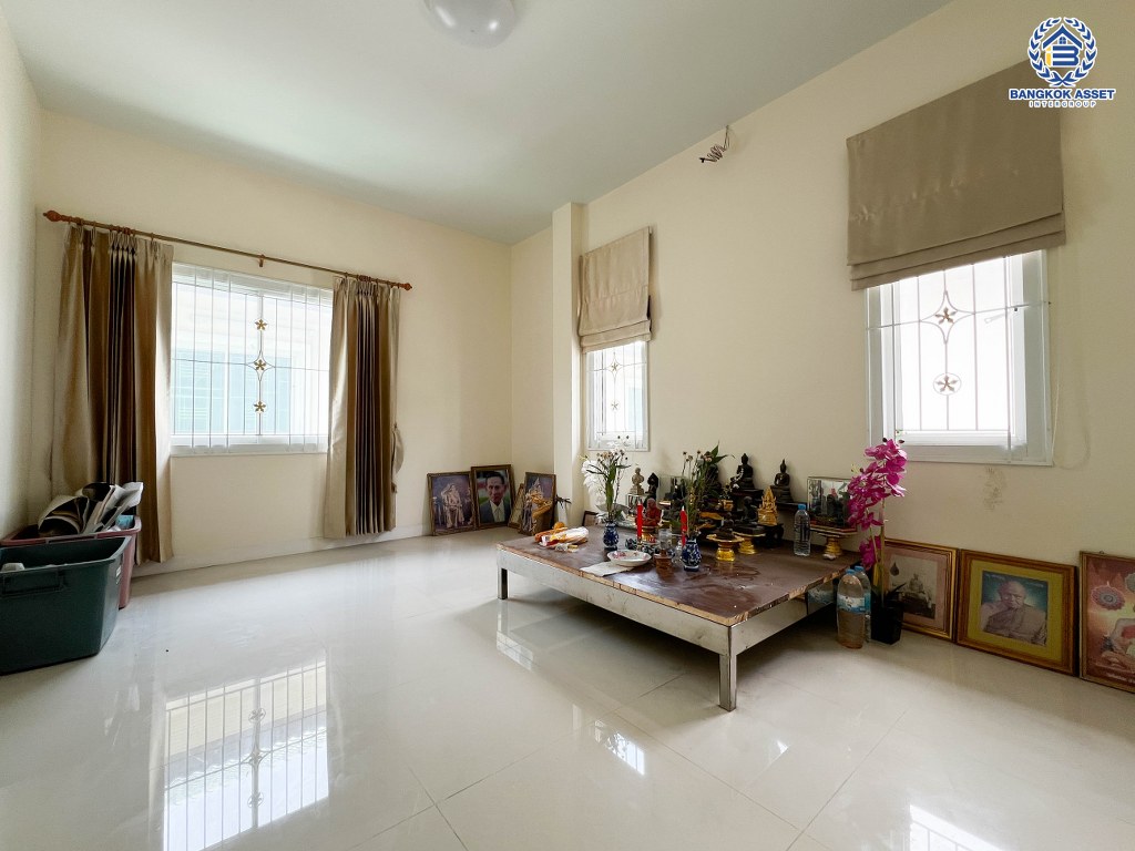 *****บ้านแฝดมือสอง โครงการ หงส์ประยูร3 บางกรวย-ไทรน้อย เนื้อที่  57.60 ตร.ว. ฟังก์ชัน 3 ห้องนอน 3 ห้องน้ำ 2 ที่จอดรถ โครงการบนทำเลเดินทางสะดวก เชื่อมต่อถนนรัตนาธิเบศร์ ถนนราชพฤกษ์ ถนนกาญจนาภิเษก ใกล้รถไฟฟ้าสายสีม่วง "สถานีบางพลู" และจุดขึ้นทางด่วน "ศรีรัช"