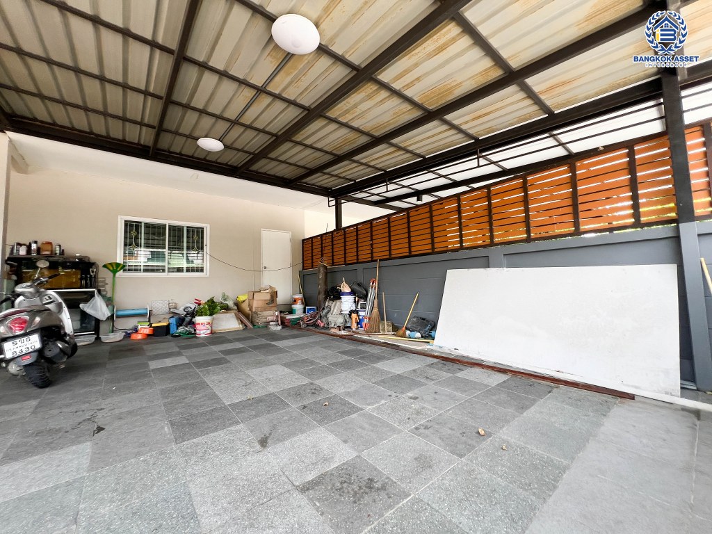 *****บ้านแฝดมือสอง โครงการ หงส์ประยูร3 บางกรวย-ไทรน้อย เนื้อที่  57.60 ตร.ว. ฟังก์ชัน 3 ห้องนอน 3 ห้องน้ำ 2 ที่จอดรถ โครงการบนทำเลเดินทางสะดวก เชื่อมต่อถนนรัตนาธิเบศร์ ถนนราชพฤกษ์ ถนนกาญจนาภิเษก ใกล้รถไฟฟ้าสายสีม่วง "สถานีบางพลู" และจุดขึ้นทางด่วน "ศรีรัช"