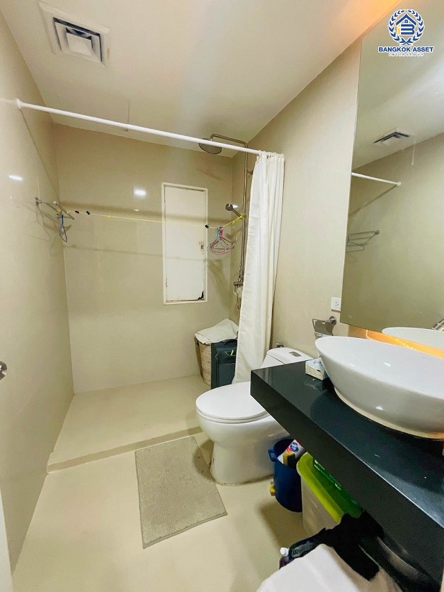 *****คอนโดมิเนียมมือสอง ห้องสวย สภาพดี โครงการ ลิเบอร์ตี้พาร์ค2 พื้นที่ใช้สอย 121.11 ตร.ม ฟังก์ชัน 2 ห้องนอน 2 ห้องน้ำ คอนโดมิเนียมใจกลางเมือง เหมาะแก่การลงทุน ตั้งบนทำเลที่ดีเชื่อมต่อ "ถนนสุขุมวิท" ใกล้รถไฟฟ้าสายสีเขียว "สถานีนานา"