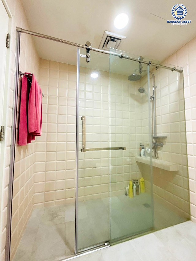 *****คอนโดมิเนียมมือสอง ห้องสวย สภาพดี โครงการ ลิเบอร์ตี้พาร์ค2 พื้นที่ใช้สอย 121.11 ตร.ม ฟังก์ชัน 2 ห้องนอน 2 ห้องน้ำ คอนโดมิเนียมใจกลางเมือง เหมาะแก่การลงทุน ตั้งบนทำเลที่ดีเชื่อมต่อ "ถนนสุขุมวิท" ใกล้รถไฟฟ้าสายสีเขียว "สถานีนานา"