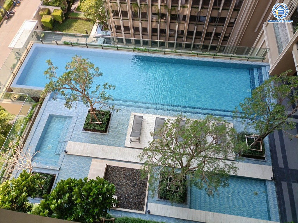 *****คอนโดมิเนียมมือสอง โครงการ นายน์ บาย แสนสิริ กรุงธนบุรี เนื้อที่ 30.68 ตร.ม. ฟังก์ชัน 1 ห้องนอน 1 ห้องน้ำ 1 ที่จอดรถ ภายในสวยพร้อมอยู่ เฟอร์นิเจอร์ครบ วิวเมืองสวยหลักล้าน โครงการบนทำเลเดินทางสะดวก เชื่อมต่อถนนกรุงธนบุรี ถนนสาทร ใกล้รถไฟฟ้าสายสีเขียว "สถานีวงเวียนใหญ่" และจุดขึ้นทางด่วน "ศรีรัช (ด่านสาทร)"