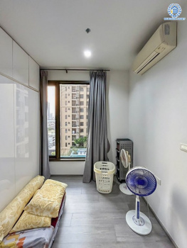 *****คอนโดมิเนียมมือสอง โครงการ นายน์ บาย แสนสิริ กรุงธนบุรี เนื้อที่ 30.68 ตร.ม. ฟังก์ชัน 1 ห้องนอน 1 ห้องน้ำ 1 ที่จอดรถ ภายในสวยพร้อมอยู่ เฟอร์นิเจอร์ครบ วิวเมืองสวยหลักล้าน โครงการบนทำเลเดินทางสะดวก เชื่อมต่อถนนกรุงธนบุรี ถนนสาทร ใกล้รถไฟฟ้าสายสีเขียว "สถานีวงเวียนใหญ่" และจุดขึ้นทางด่วน "ศรีรัช (ด่านสาทร)"