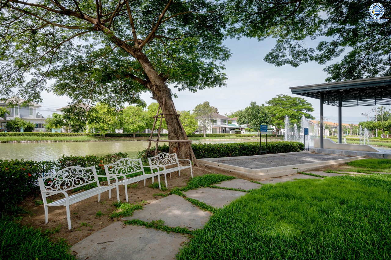 บ้านมือสองตกแต่งใหม่ โครงการ พฤกษ์ลดา บางใหญ่2 หลังมุม เนื้อที่ 71 ตร.ว. ฟังก์ชัน 3 ห้องนอน 3 ห้องน้ำ 2 ที่จอดรถ บนทำเลดี เชื่อมต่อหลายเส้นทาง ใกล้รถไฟฟ้าสายสีม่วง "สถานีคลองบางไผ่" จุดขึ้นทางด่วน "กาญจนาภิเษก" และห้างสรรพสินค้าเซ็นทรัล เวสต์เกต