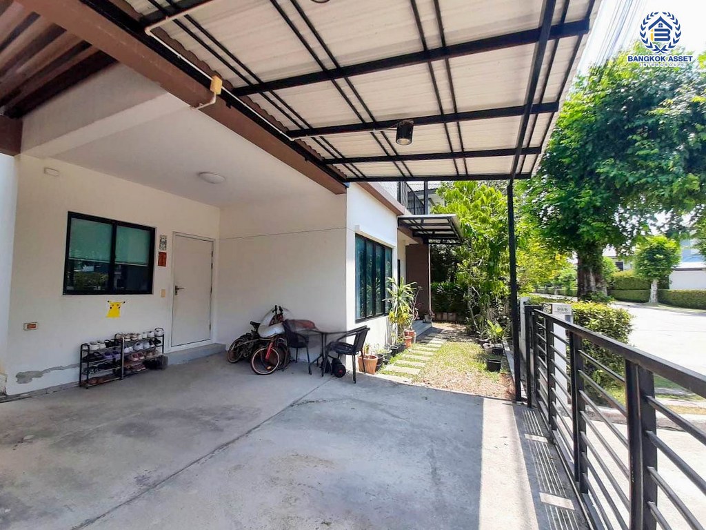 *****บ้านแฝดมือสอง โครงการ คาซ่าวิลล์ บางใหญ่ เนื้อที่ 42.40 ตร.ว. ฟังก์ชัน 3 ห้องนอน 3 ห้องน้ำ 2 ที่จอดรถ โครงการบนทำเลเดินทางสะดวก เชื่อมต่อถนนรัตนาธิเบศร์ ถนนกาญจนาภิเษก(วงแหวนรอบนอก) ถนนชัยพฤกษ์ ใกล้รถไฟฟ้าสายสีม่วง "สถานีคลองบางไผ่" และจุดขึ้นทางด่วน "ศรีรัช"