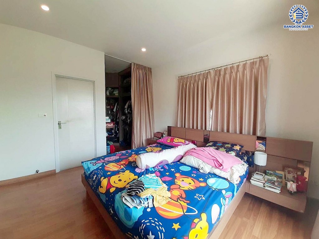 *****บ้านแฝดมือสอง โครงการ คาซ่าวิลล์ บางใหญ่ เนื้อที่ 42.40 ตร.ว. ฟังก์ชัน 3 ห้องนอน 3 ห้องน้ำ 2 ที่จอดรถ โครงการบนทำเลเดินทางสะดวก เชื่อมต่อถนนรัตนาธิเบศร์ ถนนกาญจนาภิเษก(วงแหวนรอบนอก) ถนนชัยพฤกษ์ ใกล้รถไฟฟ้าสายสีม่วง "สถานีคลองบางไผ่" และจุดขึ้นทางด่วน "ศรีรัช"