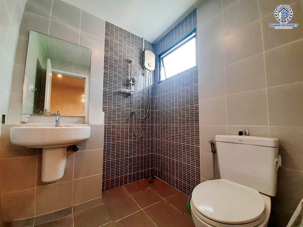 *****บ้านแฝดมือสอง โครงการ คาซ่าวิลล์ บางใหญ่ เนื้อที่ 42.40 ตร.ว. ฟังก์ชัน 3 ห้องนอน 3 ห้องน้ำ 2 ที่จอดรถ โครงการบนทำเลเดินทางสะดวก เชื่อมต่อถนนรัตนาธิเบศร์ ถนนกาญจนาภิเษก(วงแหวนรอบนอก) ถนนชัยพฤกษ์ ใกล้รถไฟฟ้าสายสีม่วง "สถานีคลองบางไผ่" และจุดขึ้นทางด่วน "ศรีรัช"