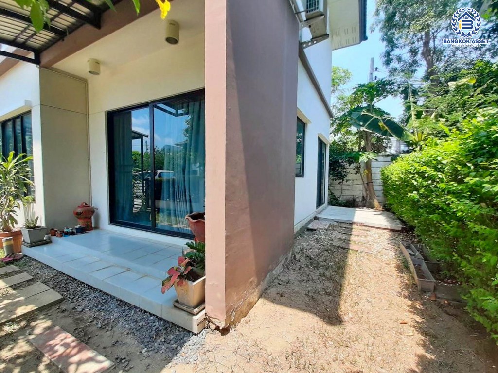 *****บ้านแฝดมือสอง โครงการ คาซ่าวิลล์ บางใหญ่ เนื้อที่ 42.40 ตร.ว. ฟังก์ชัน 3 ห้องนอน 3 ห้องน้ำ 2 ที่จอดรถ โครงการบนทำเลเดินทางสะดวก เชื่อมต่อถนนรัตนาธิเบศร์ ถนนกาญจนาภิเษก(วงแหวนรอบนอก) ถนนชัยพฤกษ์ ใกล้รถไฟฟ้าสายสีม่วง "สถานีคลองบางไผ่" และจุดขึ้นทางด่วน "ศรีรัช"