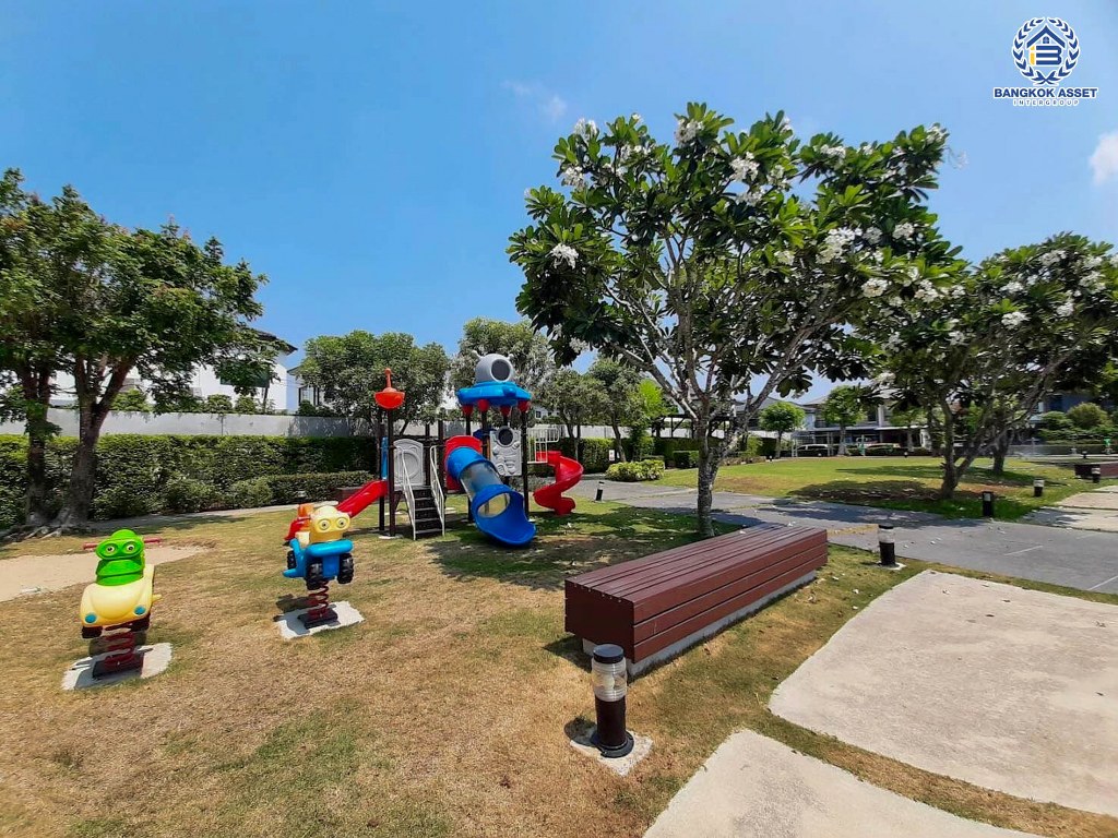 *****บ้านแฝดมือสอง โครงการ คาซ่าวิลล์ บางใหญ่ เนื้อที่ 42.40 ตร.ว. ฟังก์ชัน 3 ห้องนอน 3 ห้องน้ำ 2 ที่จอดรถ โครงการบนทำเลเดินทางสะดวก เชื่อมต่อถนนรัตนาธิเบศร์ ถนนกาญจนาภิเษก(วงแหวนรอบนอก) ถนนชัยพฤกษ์ ใกล้รถไฟฟ้าสายสีม่วง "สถานีคลองบางไผ่" และจุดขึ้นทางด่วน "ศรีรัช"