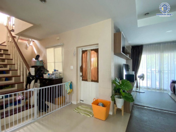 ****บ้านเดี่ยวมือสอง โครงการ บ้านสีวลี ราชพฤกษ์ หลังมุม เนื้อที่ 81.40 ตร.ว. ฟังก์ชัน 3 ห้องนอน 3 ห้องน้ำ 2 ที่จอดรถ ใกล้คอมมูนิตี้มอลล์ที่ครบครัน โครงการบนทำเลเดินทางสะดวก เชื่อมต่อถนนนครอินทร์ ถนนราชพฤกษ์ ถนนกาญจนาภิเษก ใกล้รถไฟฟ้าสายสีม่วง "สถานีบางรักน้อยท่าอิฐ"  และจุดขึ้นทางด่วน "ศรีรัช"