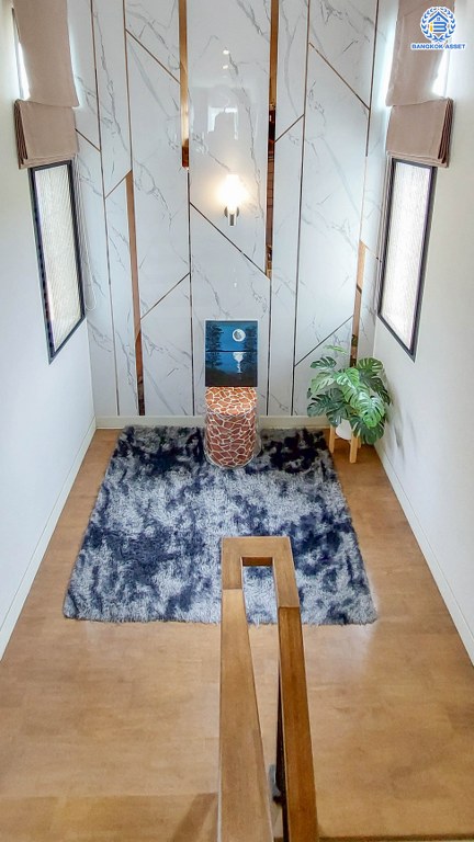 *****บ้านเดี่ยวมือสอง โครงการ เซนโทร พหลฯ-วิภาวดี2 หลังมุม เนื้อที่ 72.50 ตร.ว. ฟังก์ชัน 5 ห้องนอน 4 ห้องน้ำ 3 ที่จอดรถ โครงการบนทำเลเดินทางสะดวก เชื่อมต่อถนนรังสิต-นครนายก ถนนคลองหลวง ถนนกาญจนาภิเษก ใกล้รถไฟฟ้าสายสีแดง "สถานีรังสิต" และจุดขึ้นทางด่วน "อุดรรัถยา"