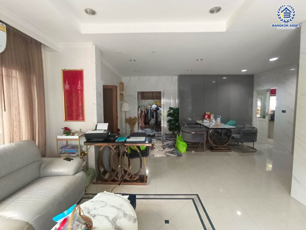 *****บ้านเดี่ยวมือสอง โครงการ เศรษฐสิริ ประชาชื่น หลังมุม เนื้อที่ 67.10 ตร.ว. ฟังก์ชัน 4 ห้องนอน 4 ห้องน้ำ 2 ที่จอดรถ บ้านหลังใหญ่ ภายในสวย พร้อมเข้าอยู่ โครงการบนทำเลเดินทางสะดวก เชื่อมต่อถนนสามัคคี ถนนประชาชื่น ถนนงามวงศ์วาน ใกล้เดอะมอลล์ งามวงศ์วาน  และจุดขึ้นทางด่วน "ศรีรัช"