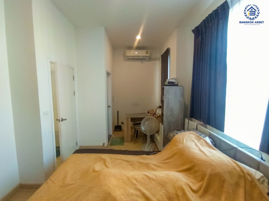 *****ทาวน์เฮ้าส์มือสอง โครงการ กัสโต้ ราชพฤกษ์-พระราม5 เนื้อที่ 24.30 ตร.ว. ฟังก์ชัน 3 ห้องนอน 2 ห้องน้ำ 1 ที่จอดรถ เดินทางสะดวก เชื่อมต่อถนนนครอินทร์ ถนนบางกรวย-ไทรน้อย ถนนราชพฤกษ์ ใกล้เทสโก้ โลตัส นครอินทร์ และจุดขึ้นทางด่วน "ศรีรัช"