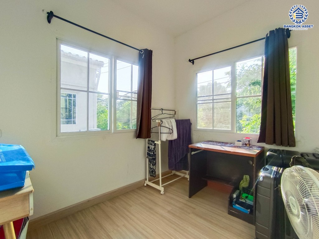 *****ทาวน์เฮ้าส์มือสอง โครงการ กัสโต้ ราชพฤกษ์-พระราม5 เนื้อที่ 24.30 ตร.ว. ฟังก์ชัน 3 ห้องนอน 2 ห้องน้ำ 1 ที่จอดรถ เดินทางสะดวก เชื่อมต่อถนนนครอินทร์ ถนนบางกรวย-ไทรน้อย ถนนราชพฤกษ์ ใกล้เทสโก้ โลตัส นครอินทร์ และจุดขึ้นทางด่วน "ศรีรัช"