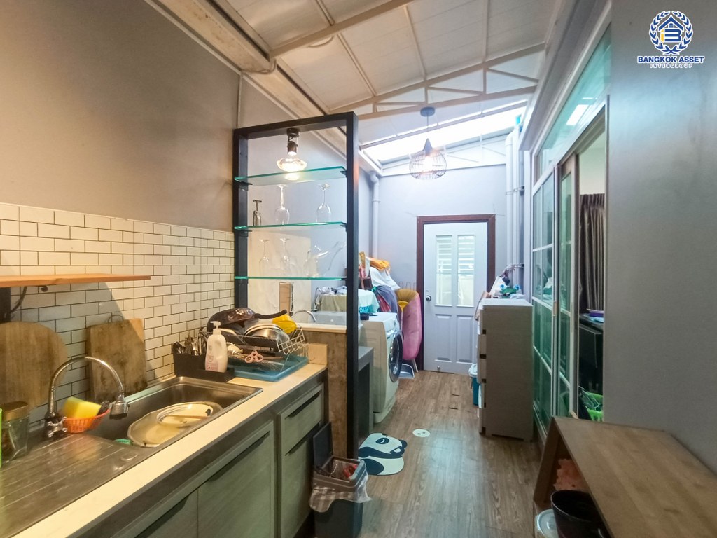 *****ทาวน์เฮ้าส์มือสอง โครงการ กัสโต้ ราชพฤกษ์-พระราม5 เนื้อที่ 24.30 ตร.ว. ฟังก์ชัน 3 ห้องนอน 2 ห้องน้ำ 1 ที่จอดรถ เดินทางสะดวก เชื่อมต่อถนนนครอินทร์ ถนนบางกรวย-ไทรน้อย ถนนราชพฤกษ์ ใกล้เทสโก้ โลตัส นครอินทร์ และจุดขึ้นทางด่วน "ศรีรัช"