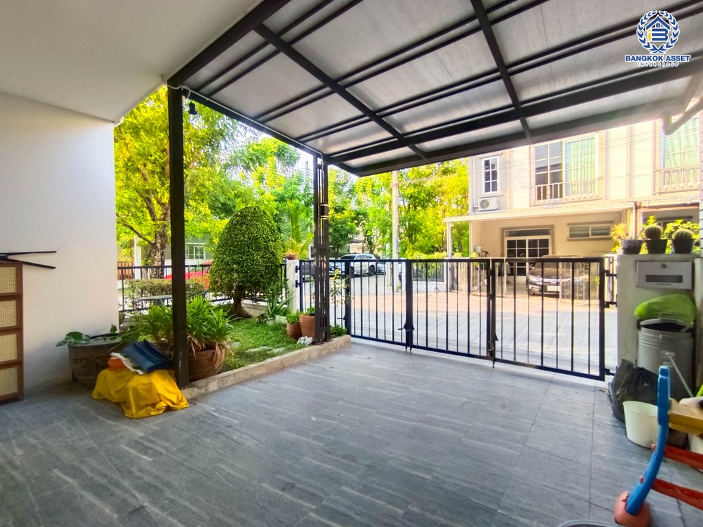 *****ทาวน์เฮ้าส์มือสอง โครงการ กัสโต้ ราชพฤกษ์-พระราม5 เนื้อที่ 24.30 ตร.ว. ฟังก์ชัน 3 ห้องนอน 2 ห้องน้ำ 1 ที่จอดรถ เดินทางสะดวก เชื่อมต่อถนนนครอินทร์ ถนนบางกรวย-ไทรน้อย ถนนราชพฤกษ์ ใกล้เทสโก้ โลตัส นครอินทร์ และจุดขึ้นทางด่วน "ศรีรัช"