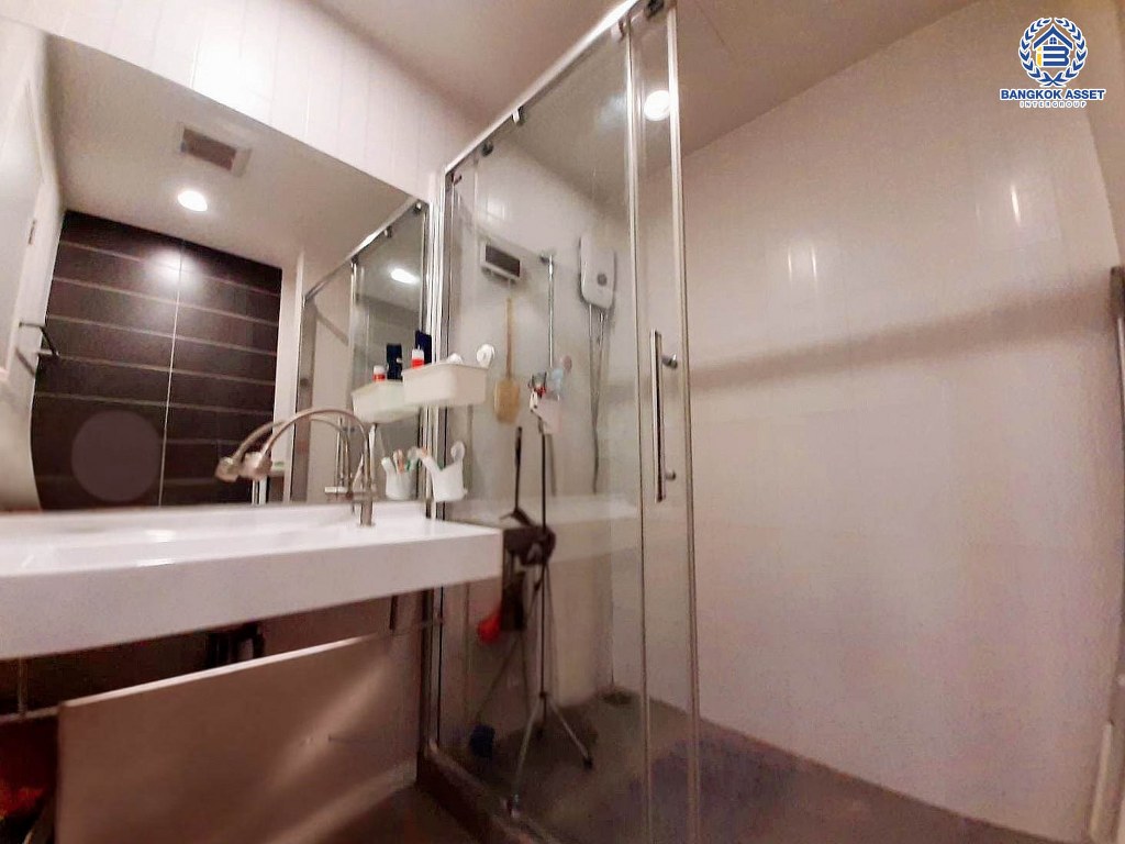 *****คอนโดมิเนียมมือสอง โครงการ เดอะ เพรสซิเดนท์ เพชรเกษม-บางแค เนื้อที่ 42.85 ตร.ว. ฟังก์ชัน 1 ห้องนอน 1 ห้องน้ำ สภาพสวย เจ้าของเดินดูแลดี แถมฟรี! เครื่องปรับอากาศ โครงการบนทำเลเดินทางสะดวก ใกล้ทั้งรถไฟฟ้า ทั้ง BTS และ MRT เชื่อมต่อถนนกาญจนาภิเษก ถนนเพชรเกษม ถนนพุทธมณฑลสาย2 ใกล้รถไฟฟ้าสายสีน้ำเงิน "สถานีบางหว้า" และจุดขึ้นทางด่วน "วงแหวนกาญจนาฯ"