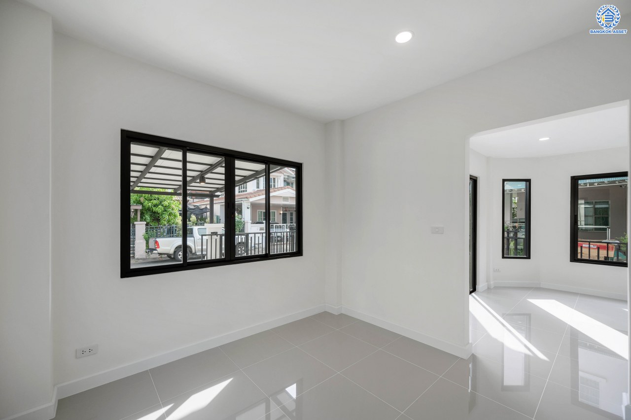 บ้านเดี่ยวใกล้ทะเลสาบ ยกระดับคุณภาพชีวิต จากแบรนด์ LH โครงการ ชัยพฤกษ์ บางบัวทอง เนื้อที่ 53.1 ตร.ว. พร้อมฟังก์ชันการใช้งาน 3 ห้องนอน 2 ห้องน้ำ จอดรถได้ 2 คัน Facilities ครบครัน บนทำเลเดินทางสะดวก ติดถนนบางกรวย-ไทรน้อย ใกล้เซ็นทรัลเวสต์เกต และรถไฟฟ้าสายสีม่วง "สถานีบางพลู"...