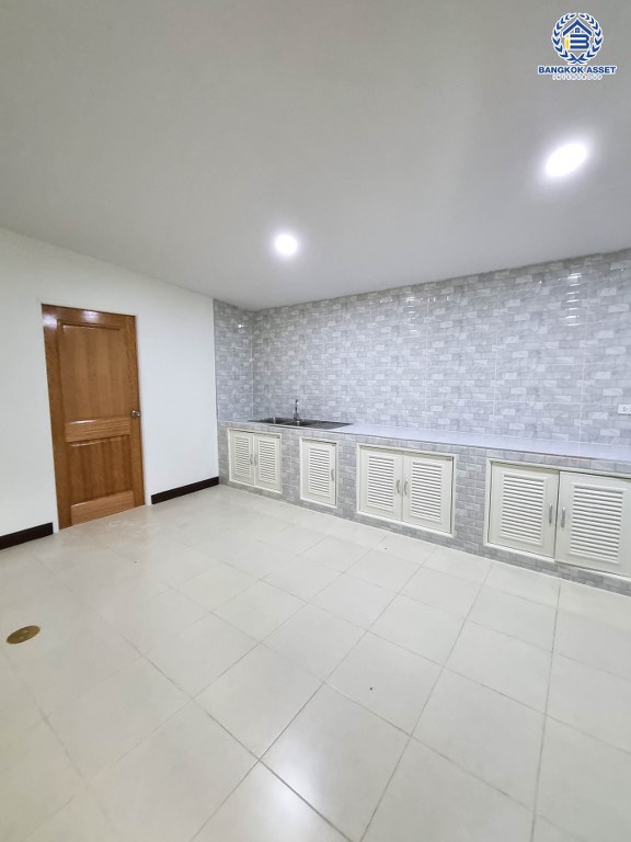 *****บ้านแฝดมือสอง โครงการ เติมรัก3 บ้านกล้วย-ไทรน้อย เนื้อที่ 45 ตร.ว. ฟังก์ชัน 3 ห้องนอน 2 ห้องน้ำ 2 ที่จอดรถ บ้านรีโนเวทใหม่พร้อมเข้าอยู่ ทำเลดี เชื่อมต่อถนนบ้านกล้วย-ไทรน้อย ถนนกาญจนาภิเษก ถนนชัยพฤกษ์