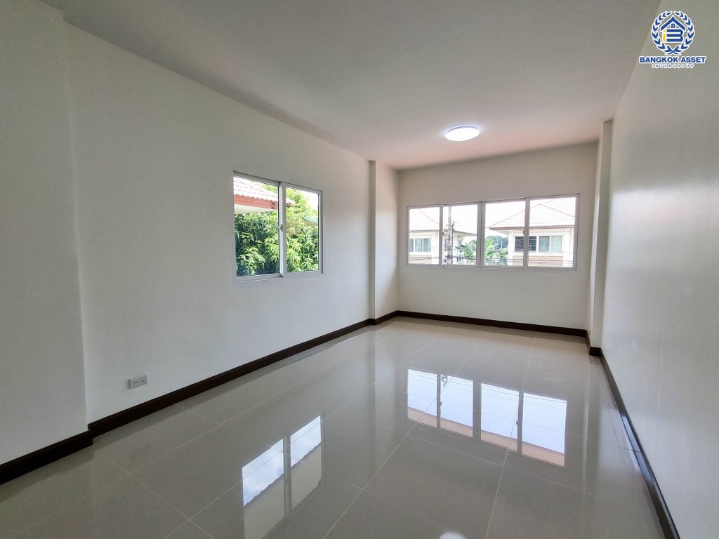 *****บ้านแฝดมือสอง โครงการ เติมรัก3 บ้านกล้วย-ไทรน้อย เนื้อที่ 45 ตร.ว. ฟังก์ชัน 3 ห้องนอน 2 ห้องน้ำ 2 ที่จอดรถ บ้านรีโนเวทใหม่พร้อมเข้าอยู่ ทำเลดี เชื่อมต่อถนนบ้านกล้วย-ไทรน้อย ถนนกาญจนาภิเษก ถนนชัยพฤกษ์