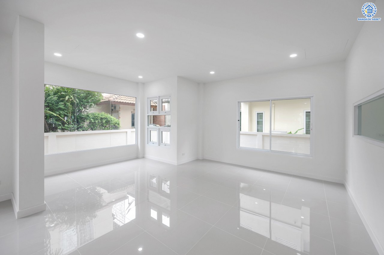 บ้านเดี่ยวตกแต่งใหม่ จากแบรนด์ Property Perfect โครงการ เพอร์เฟคเพลส พระราม5-ราชพฤกษ์ ตอบโจทย์ทุกการใช้ชีวิตด้วยบ้านเดี่ยวใจกลาง Community ชั้นนำมากมาย พร้อม Facility ภายในโครงการครบครัน เนื้อที่ 72 ตร.ว. ฟังก์ชัน 3 ห้องนอน 3 ห้องน้ำ 2 ที่จอดรถ