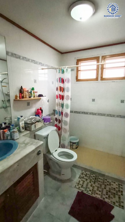 *****บ้านเดี่ยวมือสองติดรถไฟฟ้า! โครงการ ลัดดารมย์ รัตนาธิเบศร์ หลังริม เนื้อที่ 117 ตร.ว. ฟังก์ชัน 3 ห้องนอน 3 ห้องน้ำ 2 ที่จอดรถ บ้านสวย พร้อมเฟอร์ฯ บิ้วท์อินทั้งหลัง ทำเลเดินทางสะดวก เชื่อมต่อถนนงามวงศ์วาน ถนนชัยพฤกษ์ ถนนราชพฤกษ์ ใกล้รถไฟฟ้าสายสีม่วง "สถานีไทรม้า"