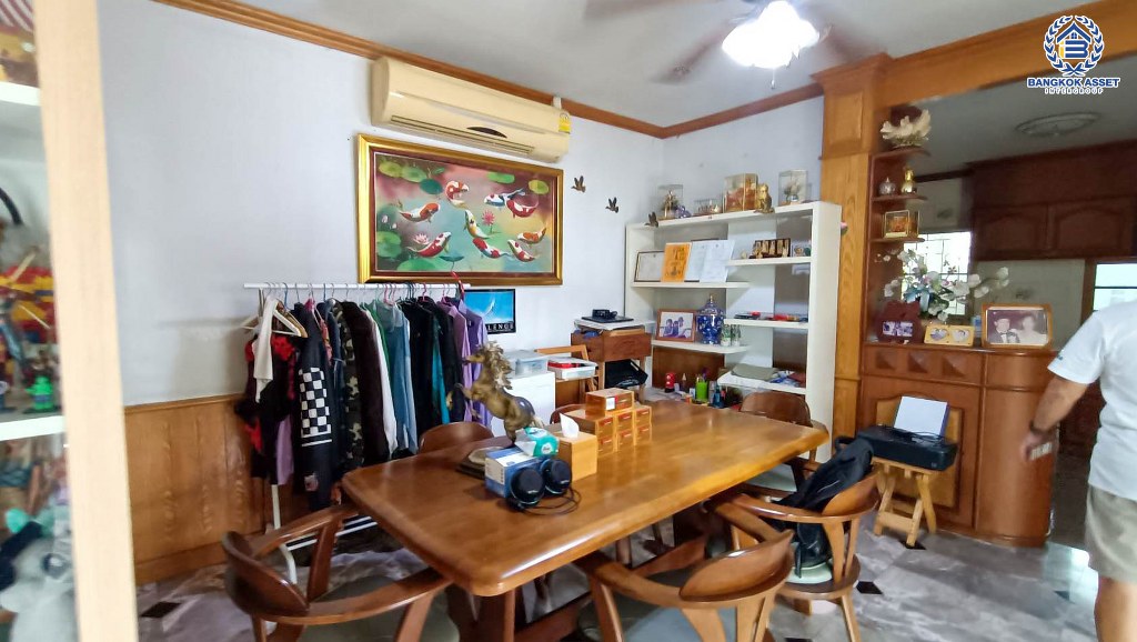 *****บ้านเดี่ยวมือสองติดรถไฟฟ้า! โครงการ ลัดดารมย์ รัตนาธิเบศร์ หลังริม เนื้อที่ 117 ตร.ว. ฟังก์ชัน 3 ห้องนอน 3 ห้องน้ำ 2 ที่จอดรถ บ้านสวย พร้อมเฟอร์ฯ บิ้วท์อินทั้งหลัง ทำเลเดินทางสะดวก เชื่อมต่อถนนงามวงศ์วาน ถนนชัยพฤกษ์ ถนนราชพฤกษ์ ใกล้รถไฟฟ้าสายสีม่วง "สถานีไทรม้า"